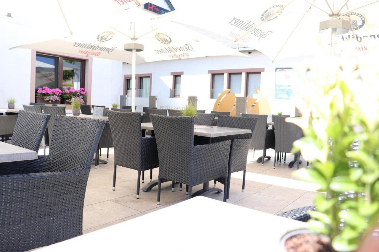 Hotel Restaurant Haus Zwicker Bleialf Екстериор снимка